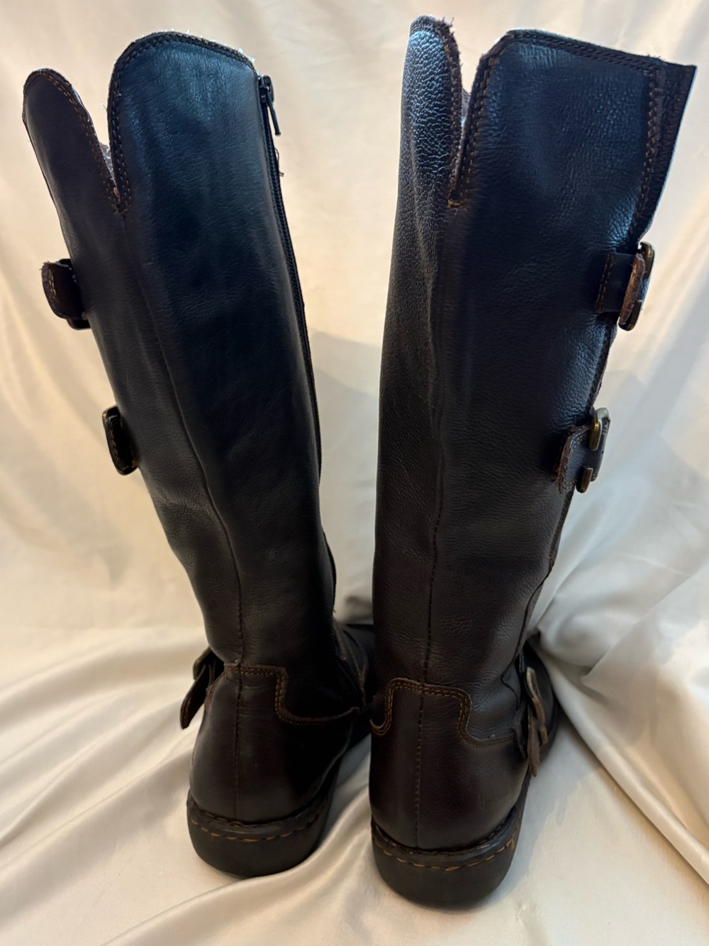 Classic Women's Tall Leather Buckle Boots - Picture 3 of 5